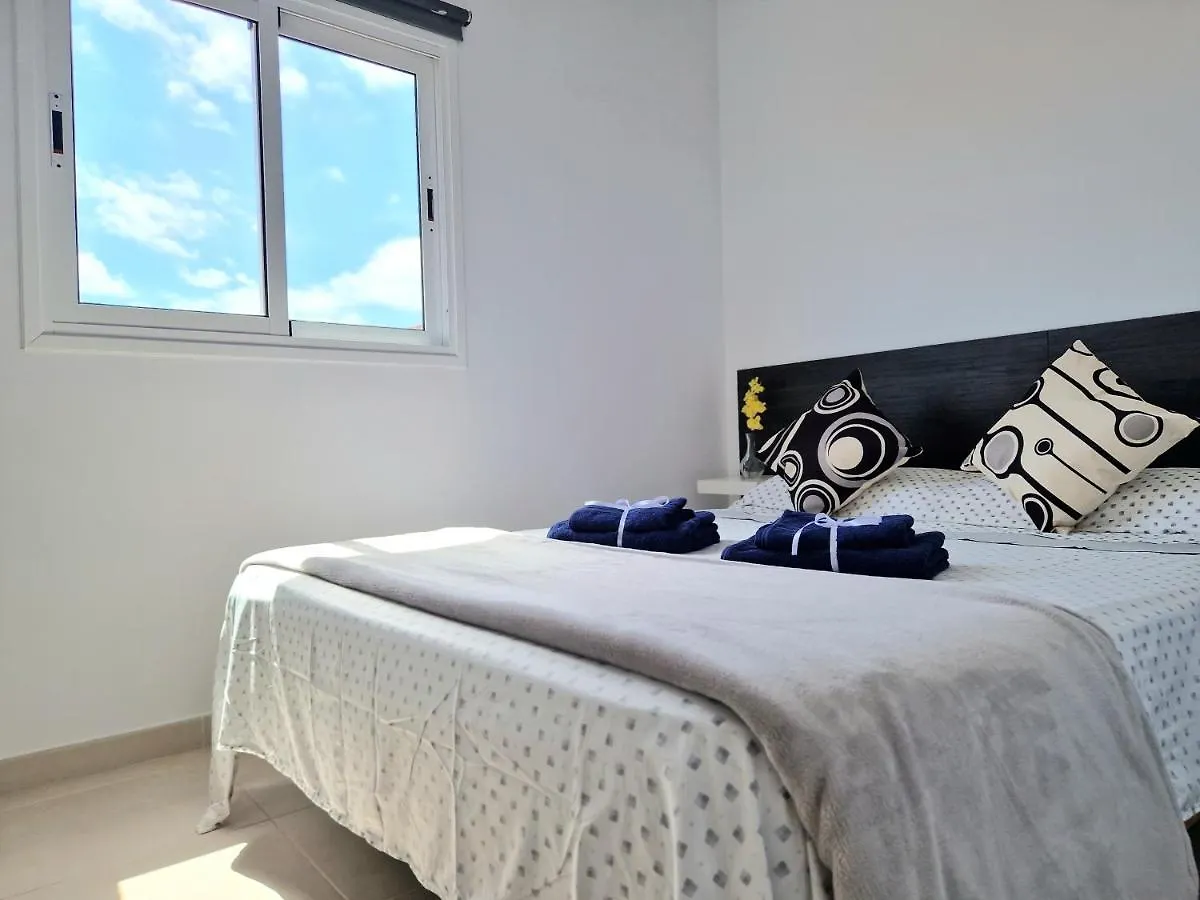 Habitacion Privada En Apartamento Moderno Compartido Cerca De La Playa Y Aeropuerto Hotel San Isidro  0*, San Isidro (Tenerife) Spain
