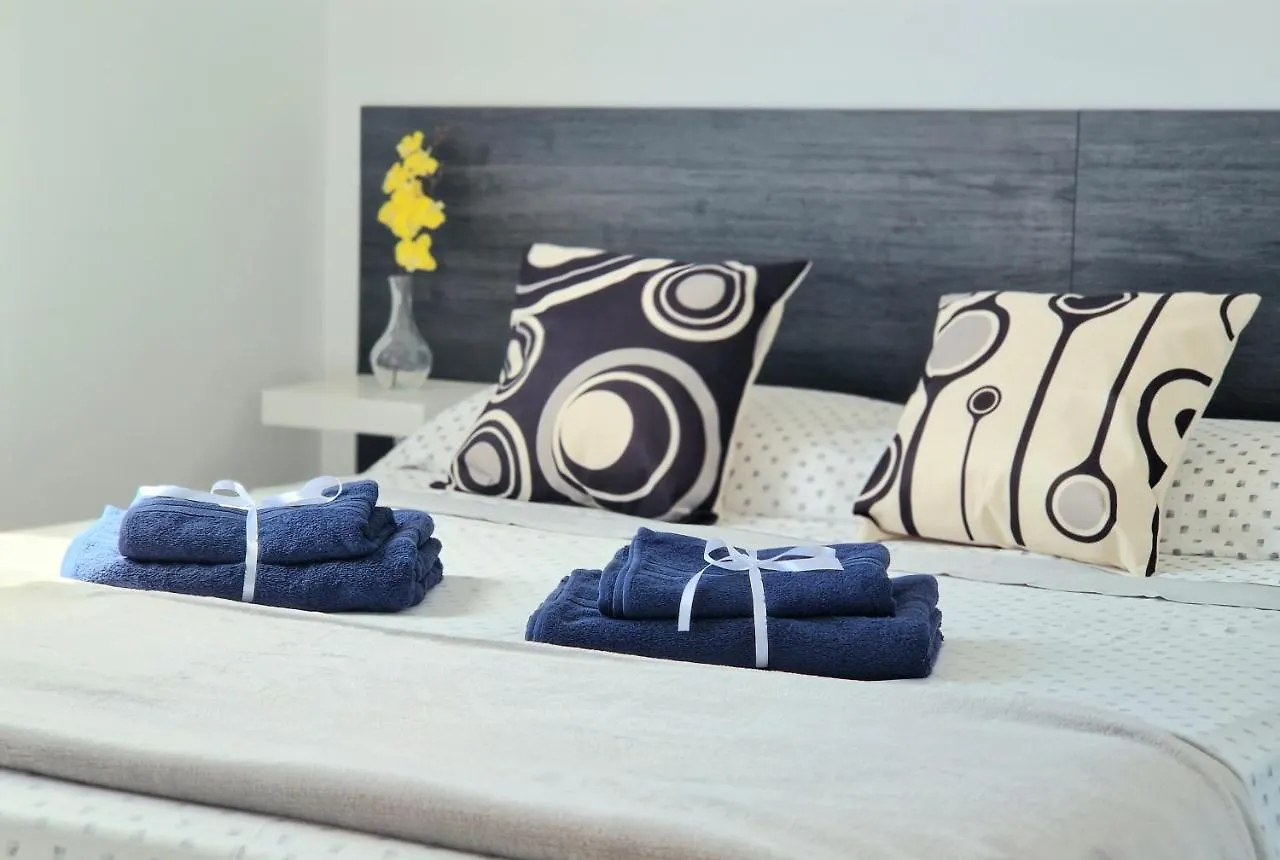 Guest house Habitacion Privada En Apartamento Moderno Compartido Cerca De La Playa Y Aeropuerto Hotel San Isidro
