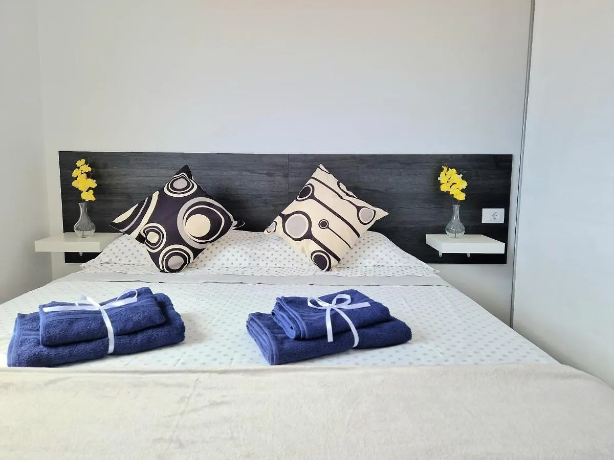 Vendégház Habitacion Privada En Apartamento Moderno Compartido Cerca De La Playa Y Aeropuerto Hotel San Isidro  Spanyolország
