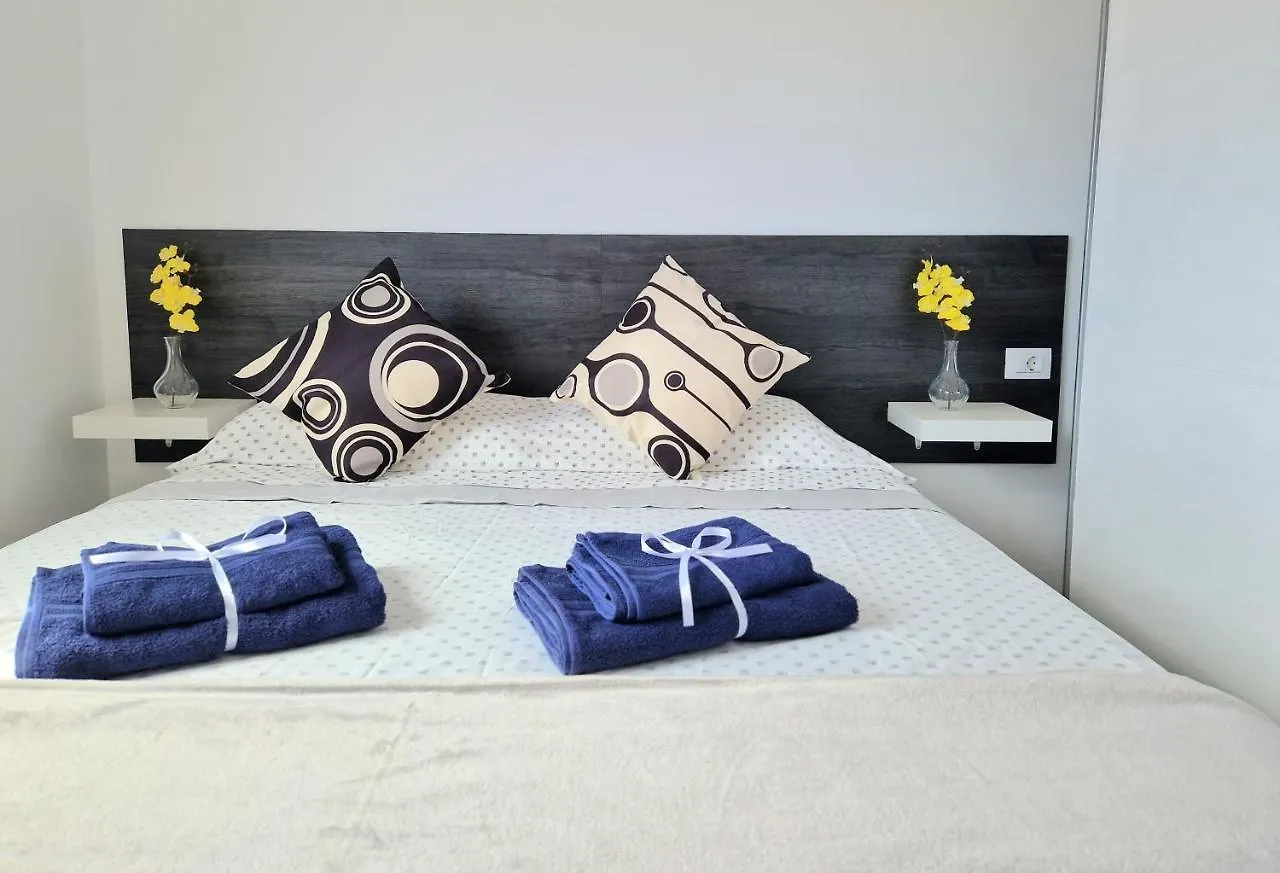 Vendégház Habitacion Privada En Apartamento Moderno Compartido Cerca De La Playa Y Aeropuerto Hotel San Isidro  Spanyolország